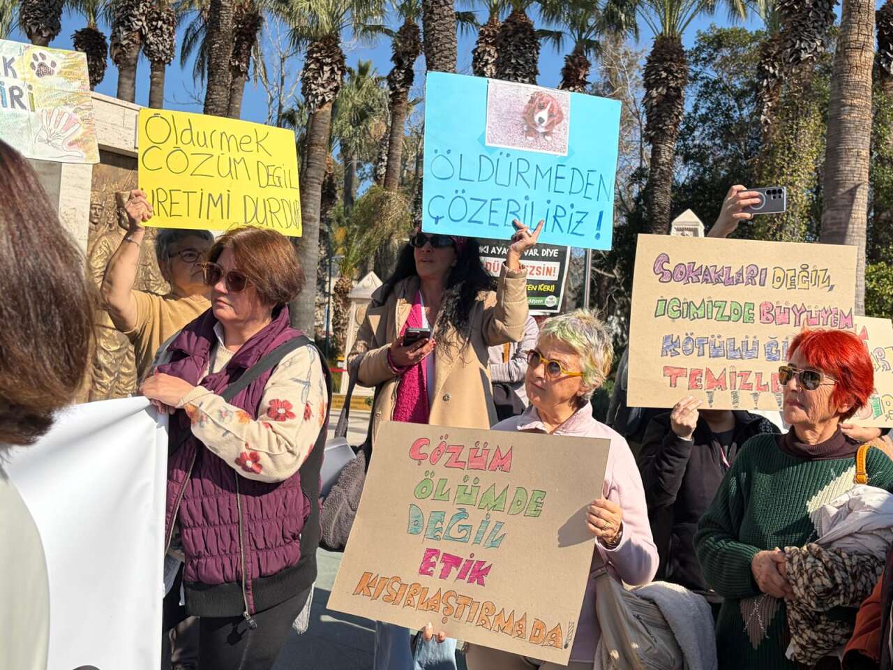 Muğla’da Hayvan Hakları Tepkisi: “Sessiz Canların Sesi Oluyoruz” 2